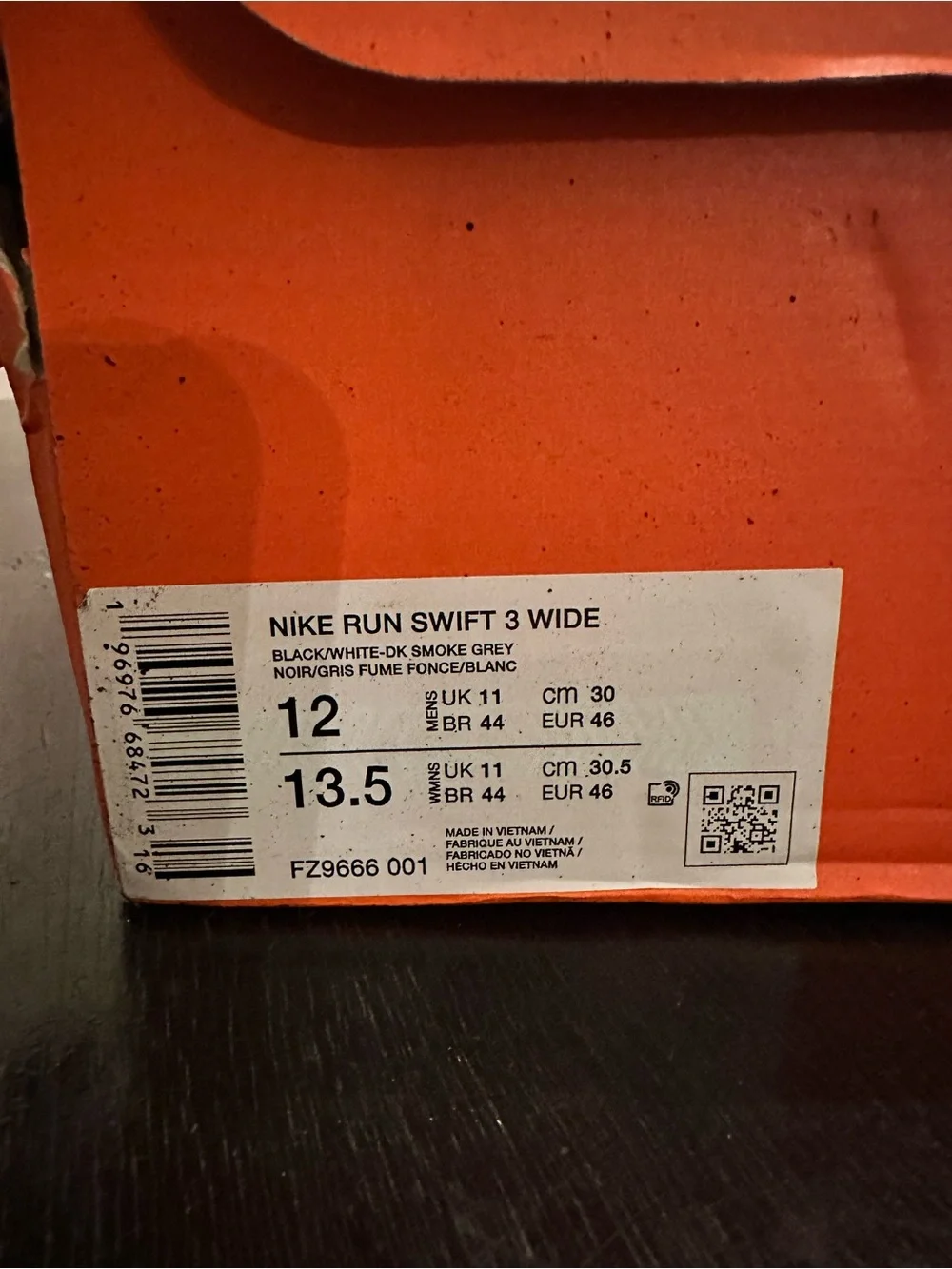 Nike Black & White Men's Running Sneakers